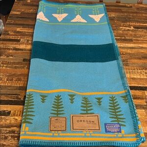 Pendleton Forever Oregon limited edition Teal and Yellow Wool Blanket